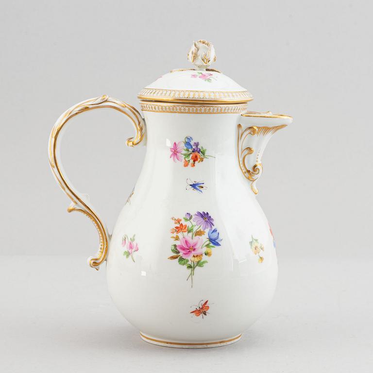 A Meissen porcelain coffee service, 18th and 19th century (24 pieces).