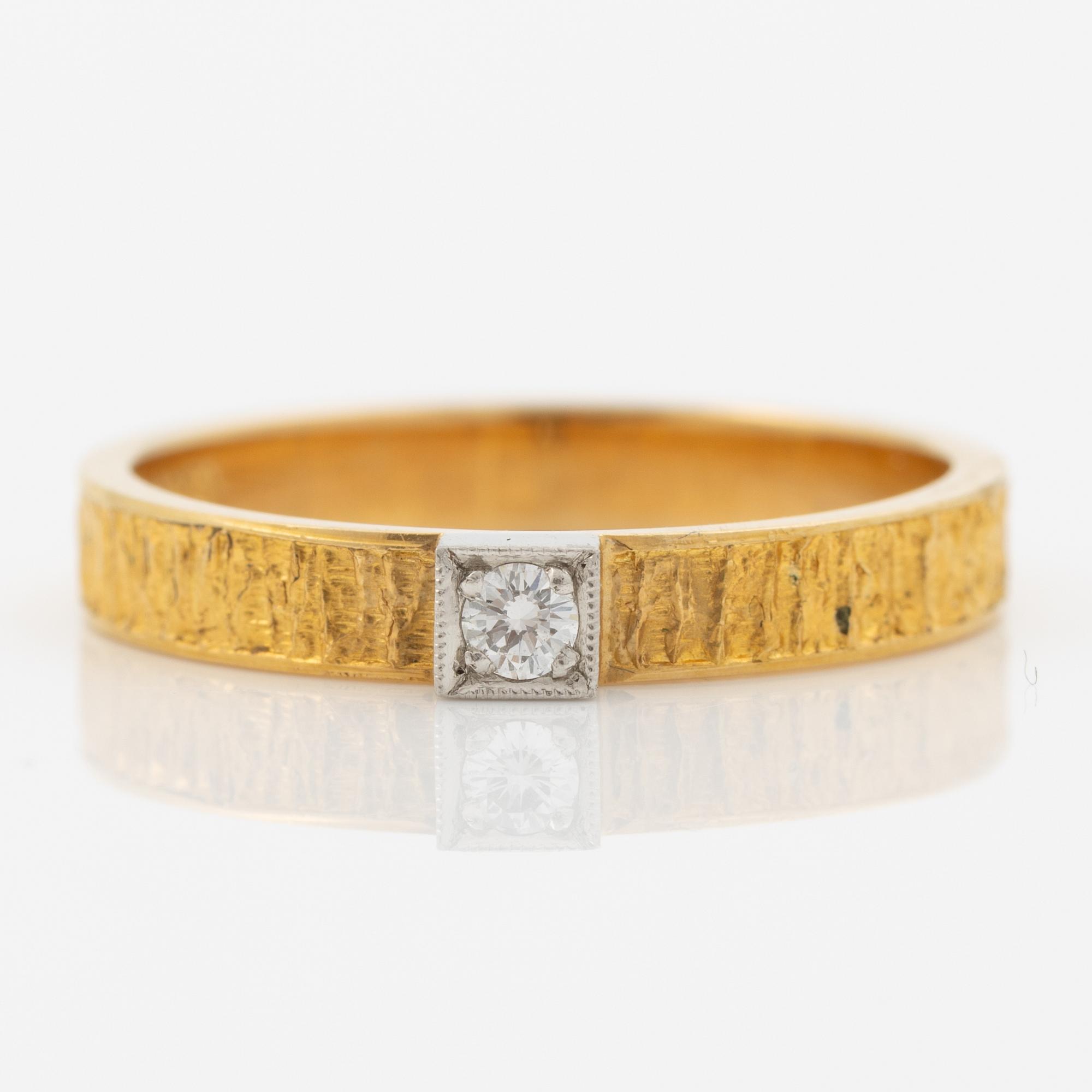 Lapponia, ring 18K gold set with a round brilliant-cut diamond, Finland 1978.