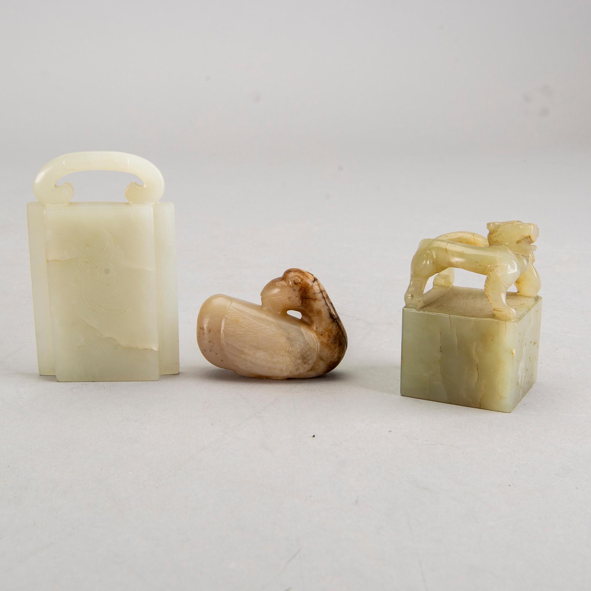 FIGURINER 7 st Kina 1900-tal nefrit.