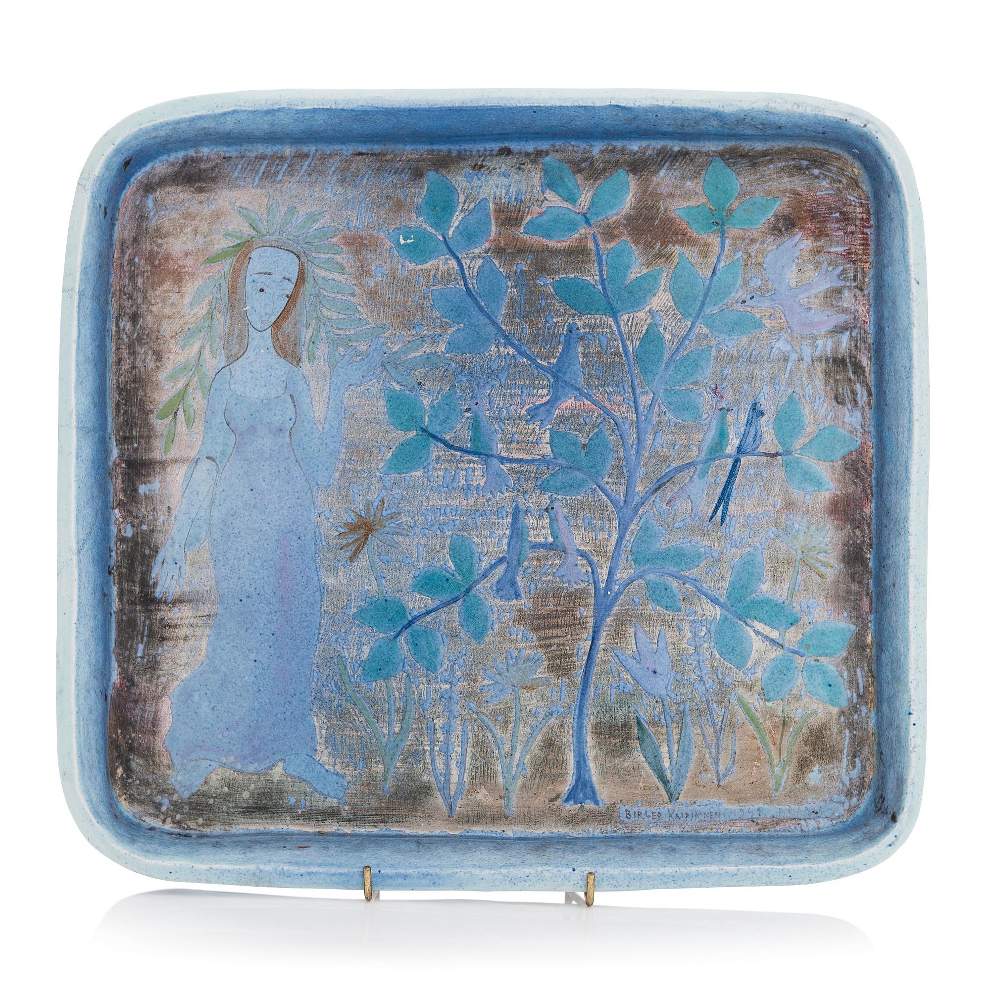 Birger Kaipiainen, a stoneware decorative dish signed Kaipiainen 1942 Arabia.