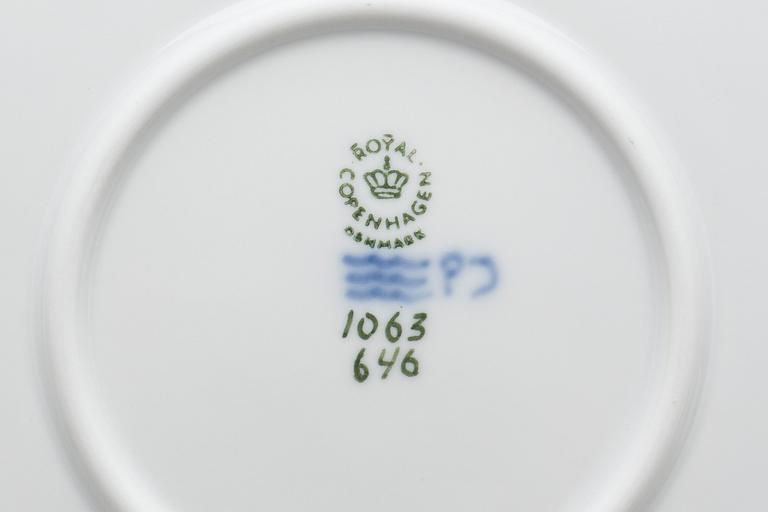 VASER, ett par och FAT, porslin, Royal Copenhagen.
