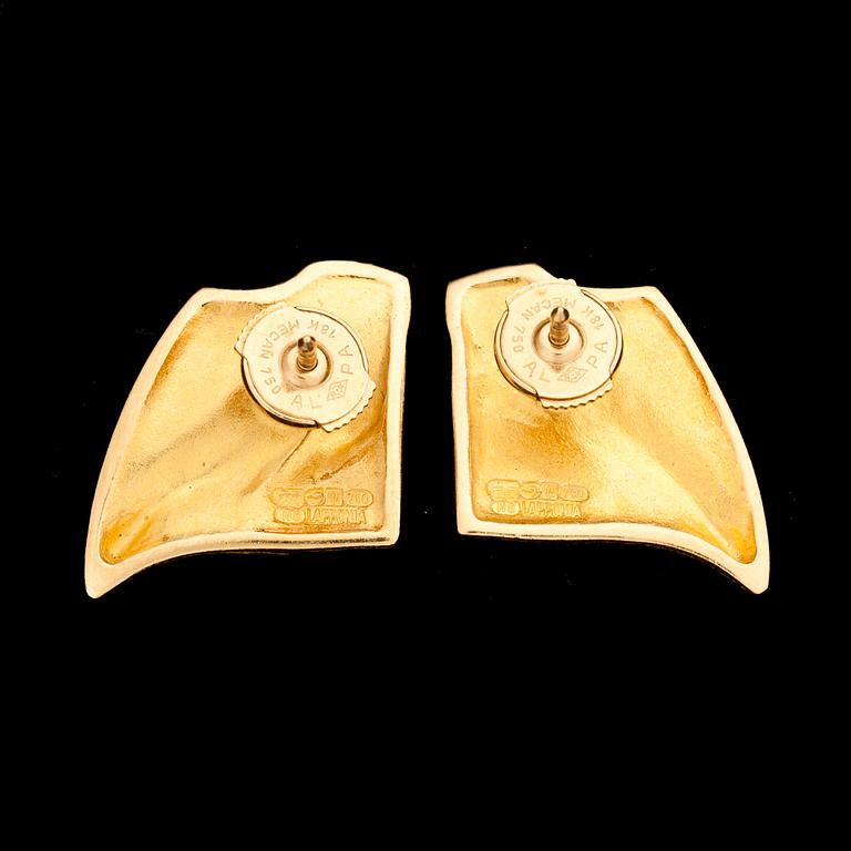 ÖRHÄNGEN, ett par. 18k. Lapponia, Finland, 1990. Vikt ca 10g.