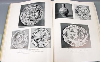 BÖCKER, 2+1 st, "Pottery and Porcelain" resp "European Ceramic Art".
