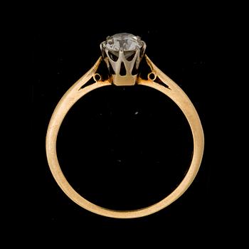 RING, guld med gammalslipad diamant, ca 0,45 ct. Vikt 1,5 gram.