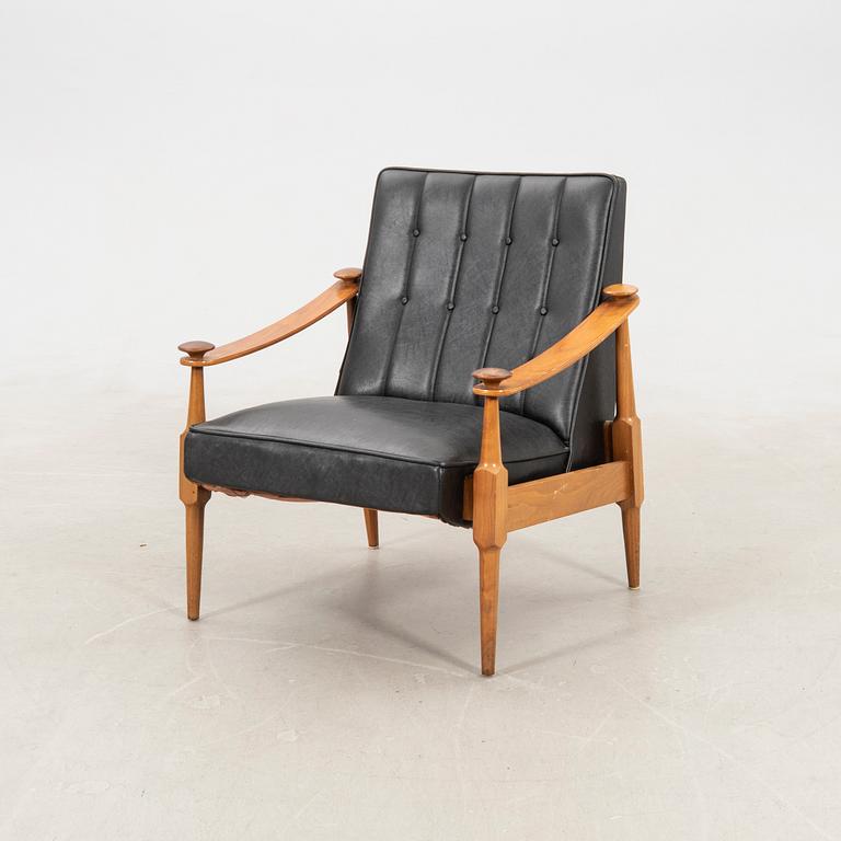 Armchair, Singer Canada 1960s.