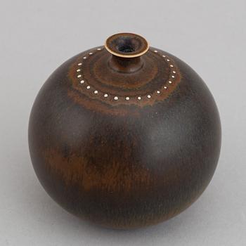 Stig Lindberg, a set of two stoneware vases and a bowl, Gustavsberg studio, Sweden 1960, 1968 and 1958-59.