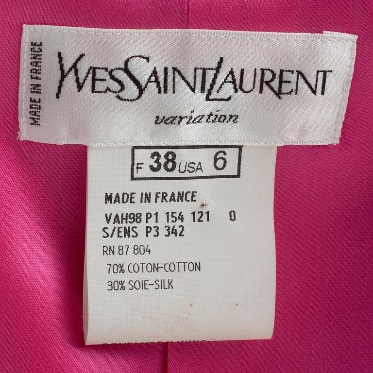 YVES SAINT LAURENT, a two-piece silk suit consisting of jacket and skirt.