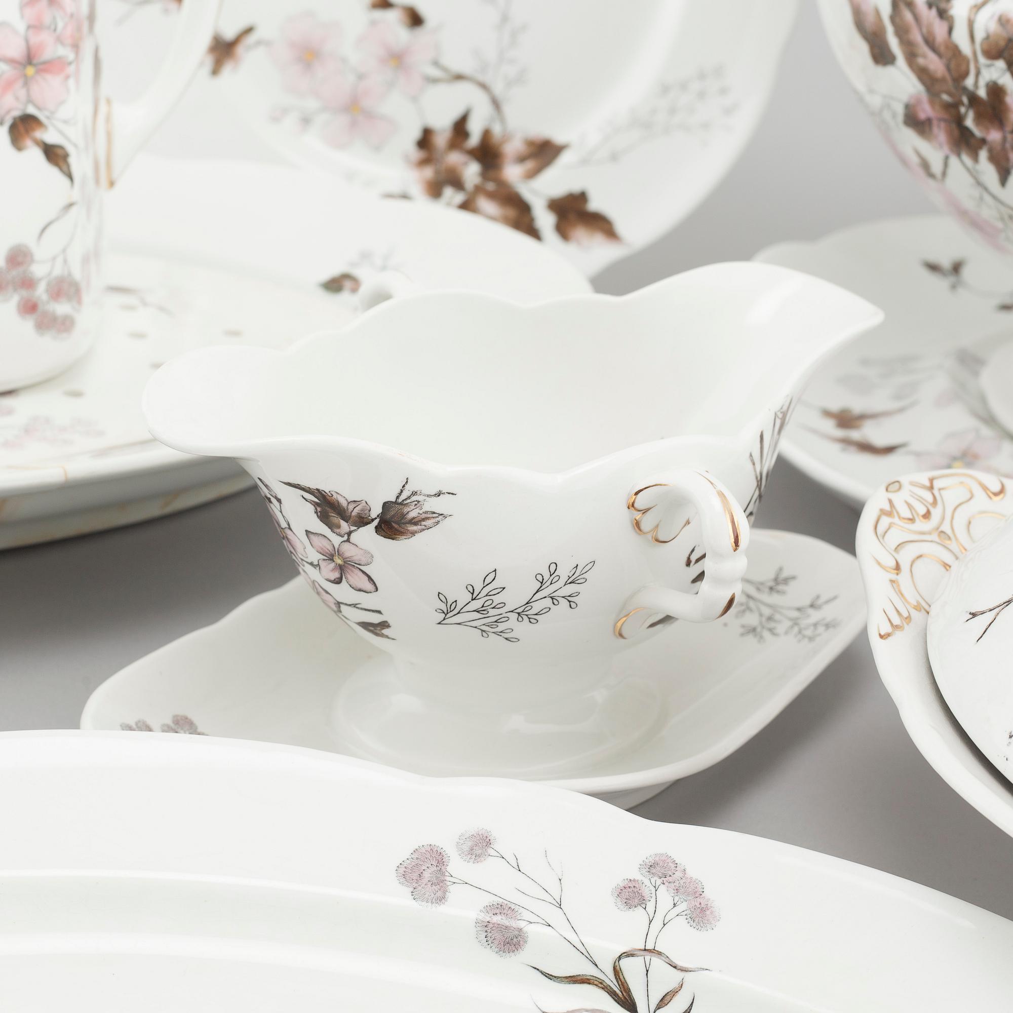 98 pieces of earthenware tableware from Rörstrand, model "Risa", produced between 1888- 1908.