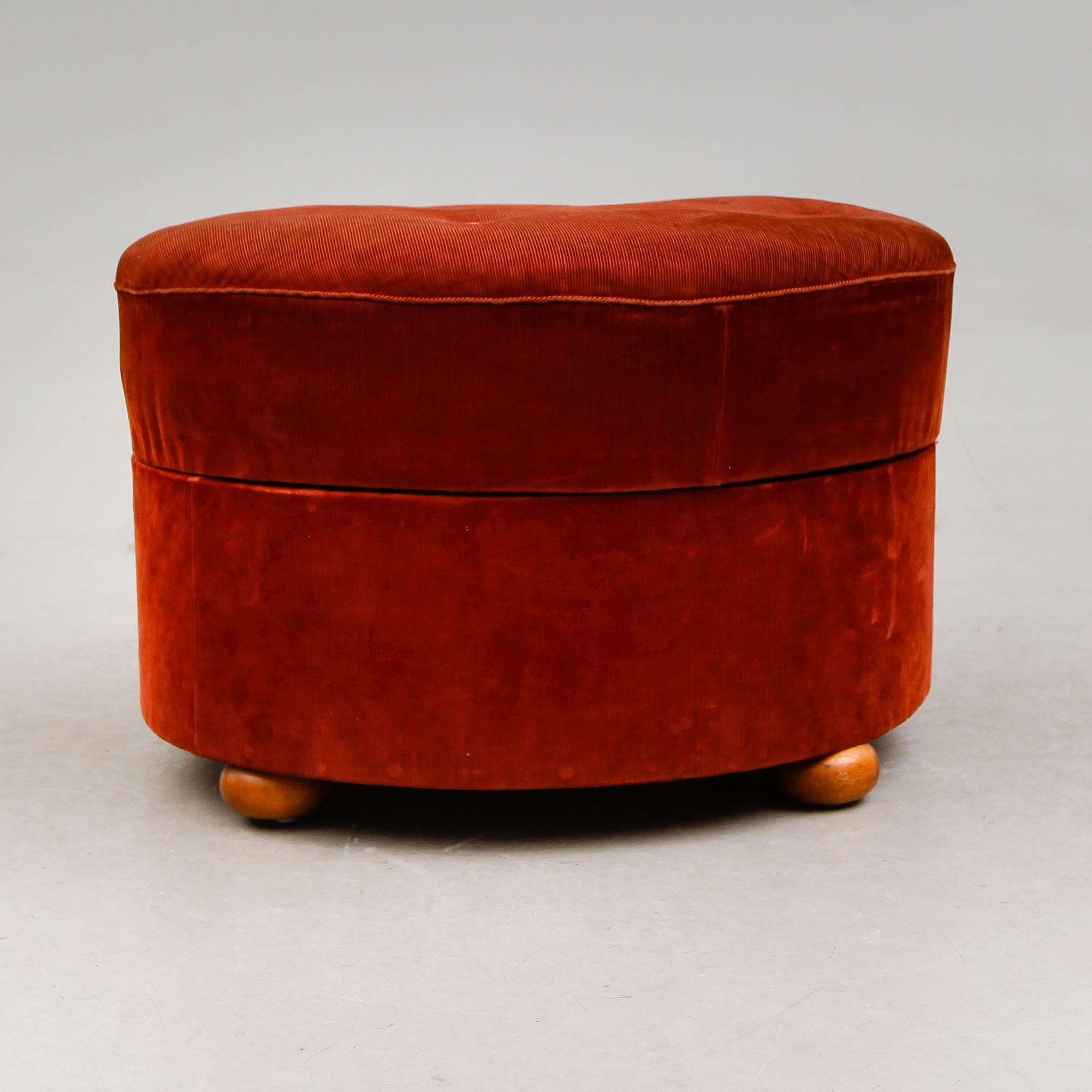 SITTPUFF, 1900-talets mitt.