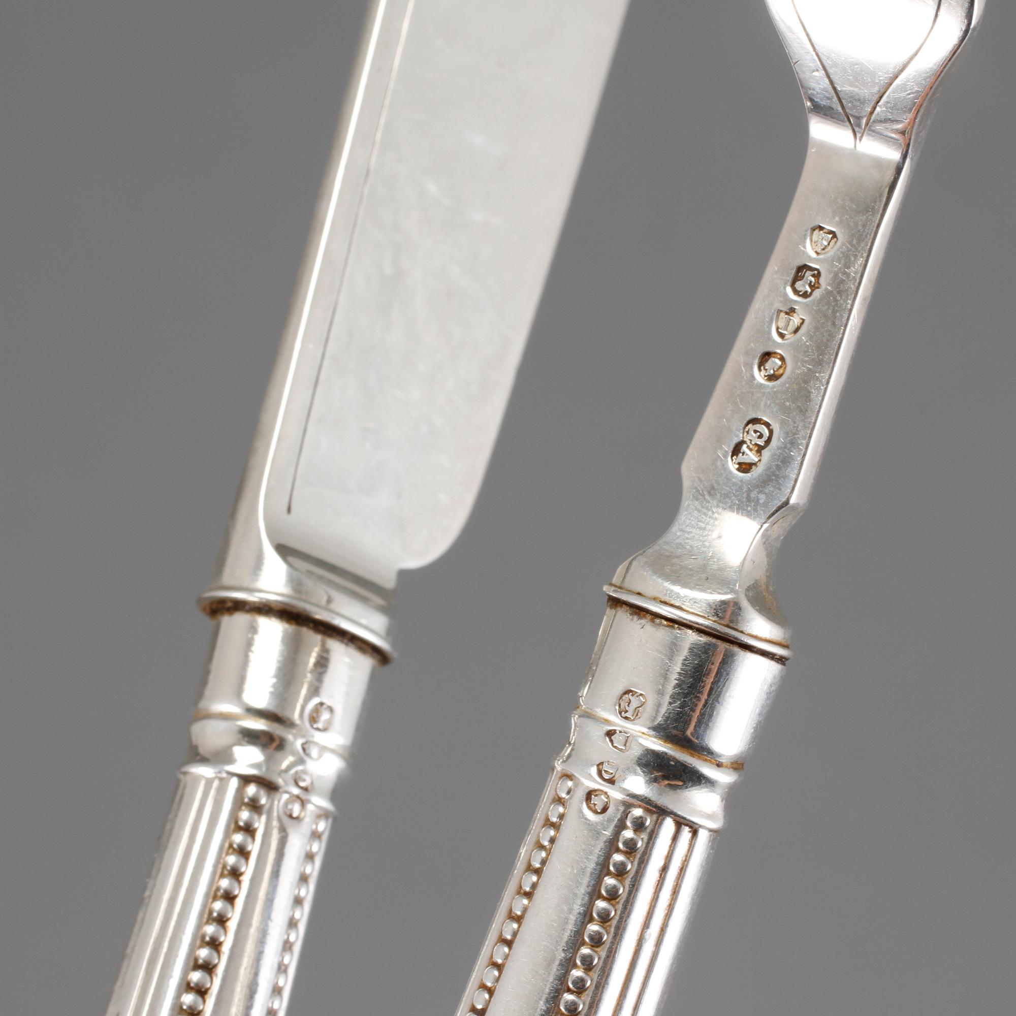 FISKBESTICK, 24 delar, silver, London, 1879, vikt 1500 gram.