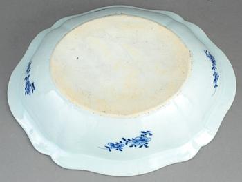 KAROTT med LOCK, porslin, Kina, Jiaqing 1796-1820.