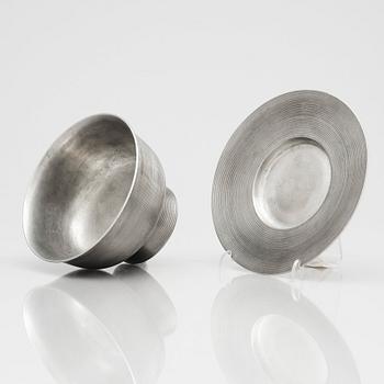 Björn Trägårdh, a pewter saucière with plate, Svenskt Tenn, Sweden 1930, 1932. Alva & Gunnar Myrdal Collection.