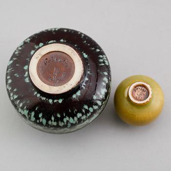 MINIATYRVASER, 2 st, stengods, Berndt Friberg, Gustavsbergs studiohand.