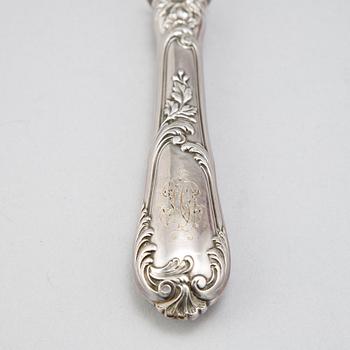 A pair of Louis VI-style serving cutlery, France 19th century.
