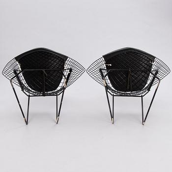 HARRY BERTOIA, STOLAR, ett par, "Diamond Chair". Modellen formgiven år 1952.