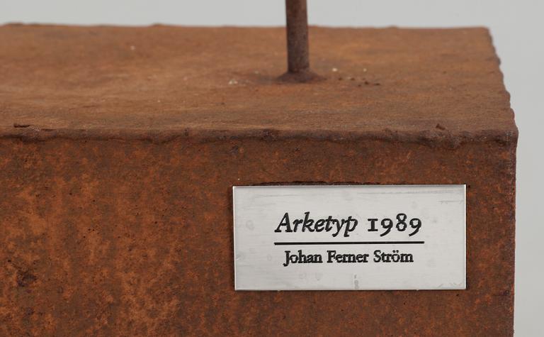 JOHAN FERNER STRÖM, skulptur, stengods, "Arketyp". Sign och dat 1989.