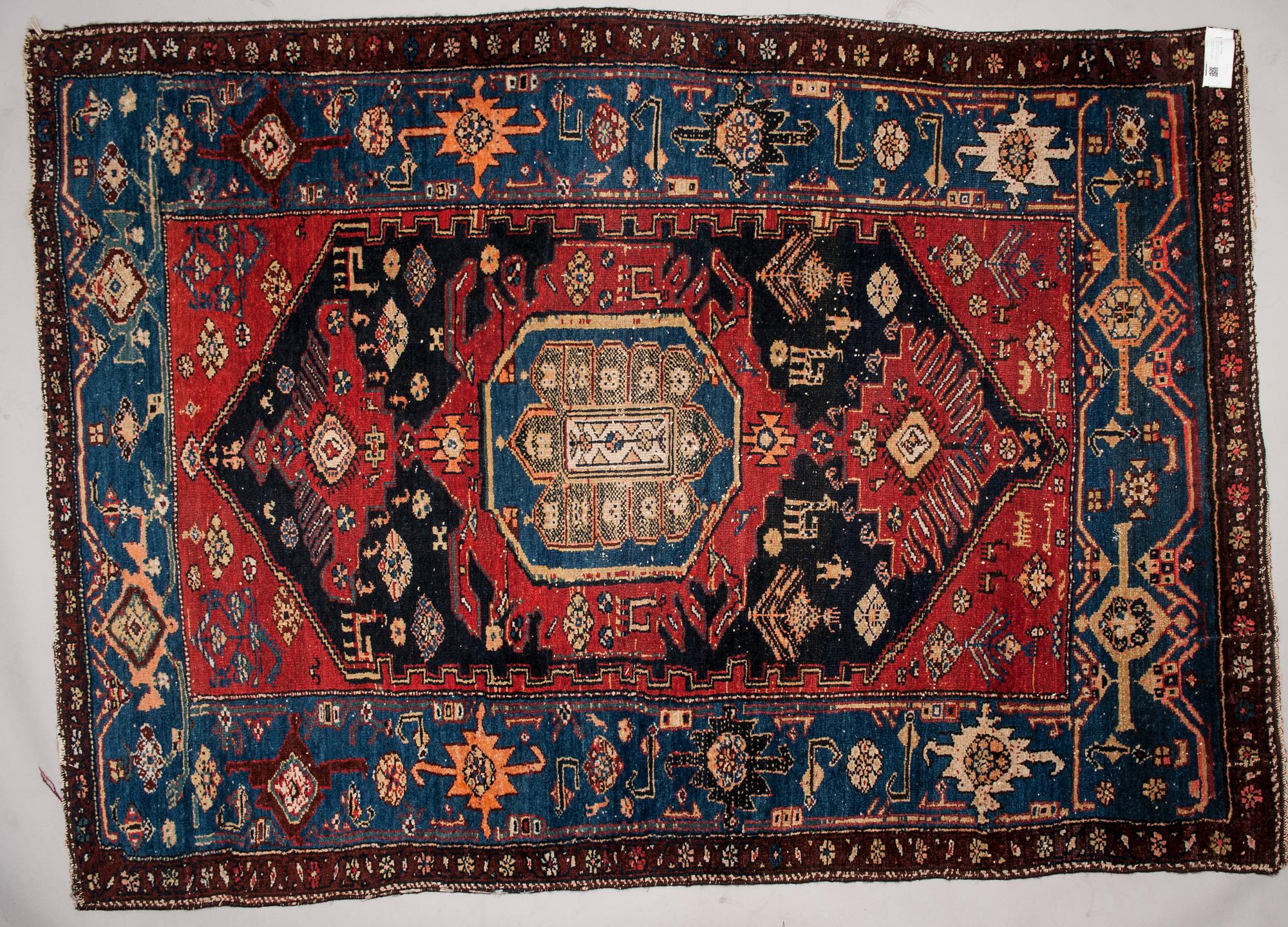 MATTA, antik, Iran, troligen Hamadan. Ca 186 x 136 cm.