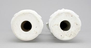 FIGURINER, ett par, porslin, blanc de chine, Kina, 1900-talets mitt.