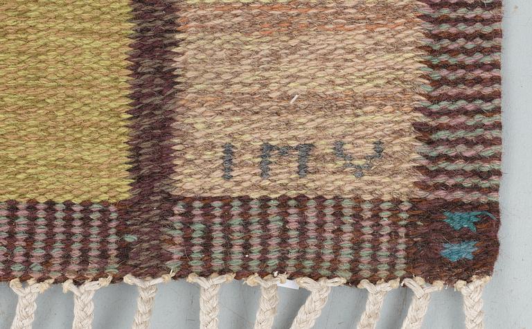 RUG. Flat weave (Rölakan). 211,5 x 165 cm. Signed JLH IMV.