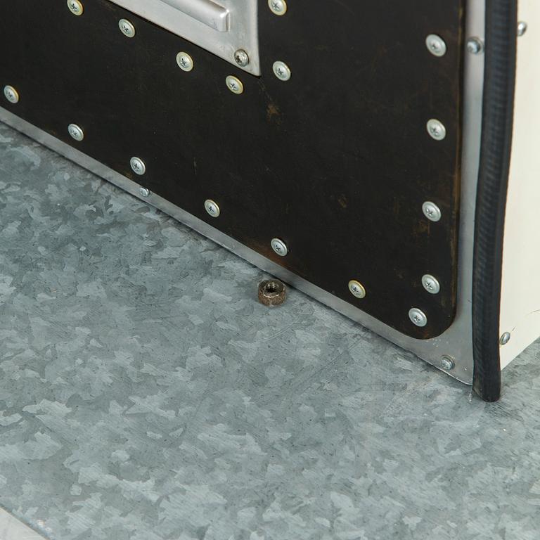 Alvar Gullichsen, "Hot-Spot Non-Standard Orbitizer" & Docent Udo D. Dröppeldorf, Raba Hiff, Bonk Business Inc.