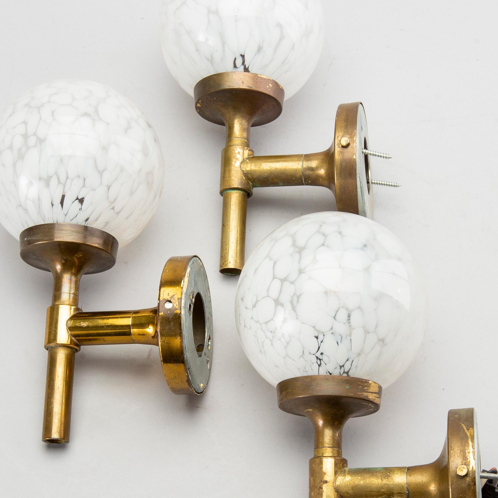 VÄGGLAMPOR 3 st sent 1900-tal.