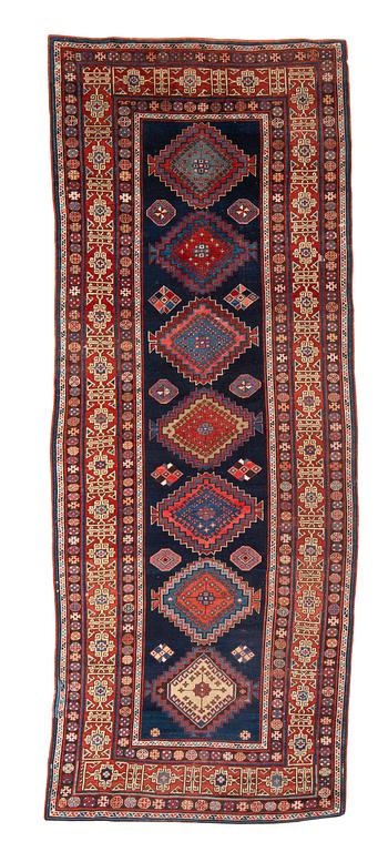 Gallerimatta, Antik Shirvan, sannolikt ca 370 x 140 cm.