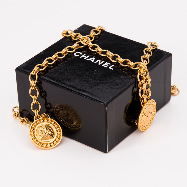 CHANEL, Vintage Double Chain Brooch.