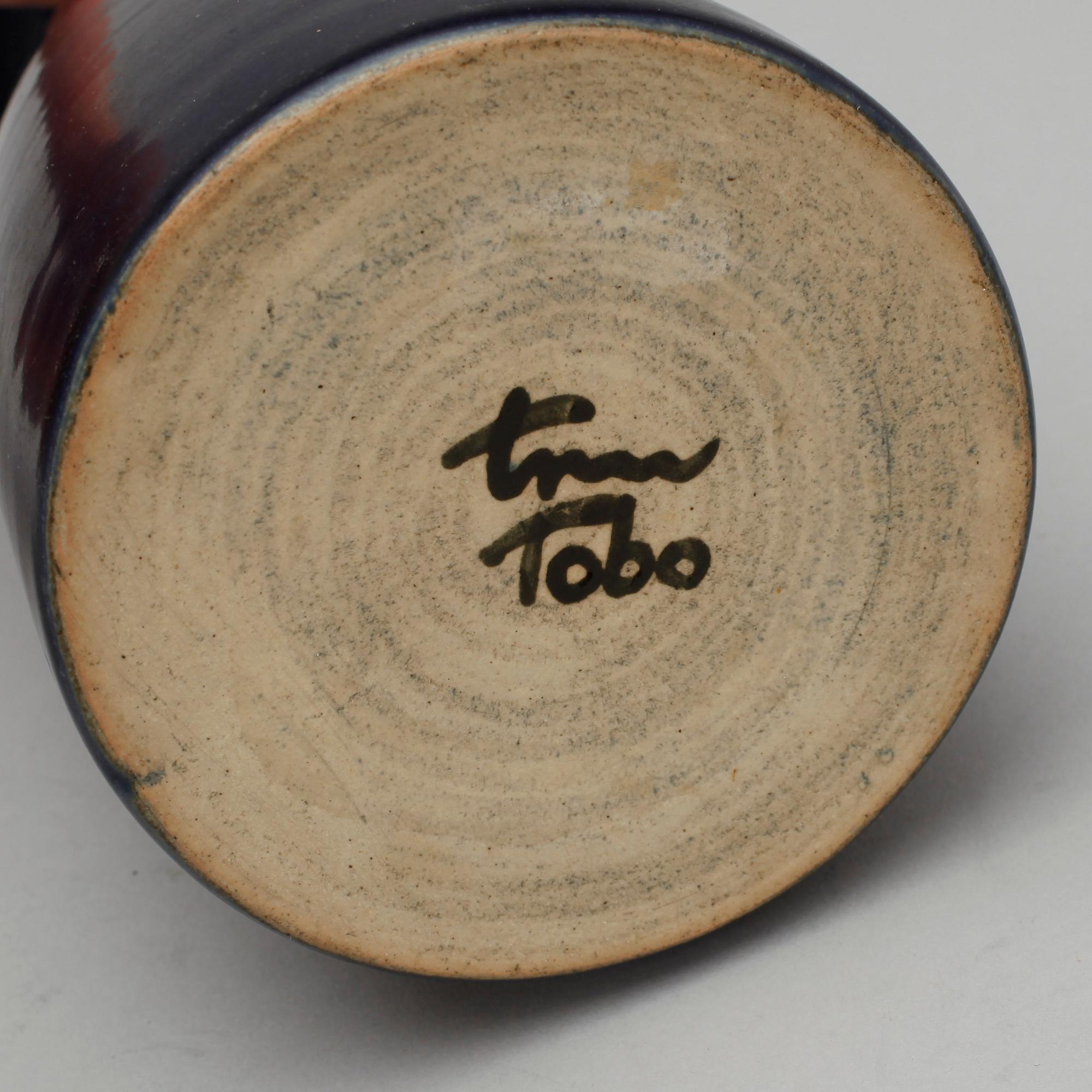 VAS, stengods, Triller Tobo, signerad.