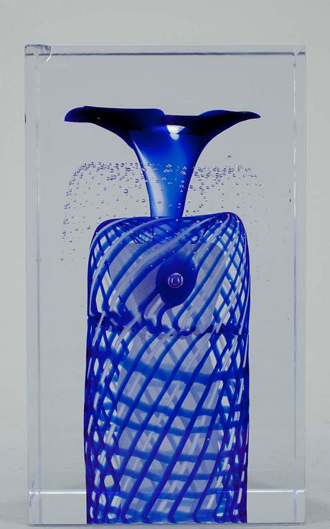 JUHLAKUUTIO, lasia, Nuutajärvi 210 v, sign. Oiva Toikka Nuutajärvi 20/50. 

2000-luvun alku.