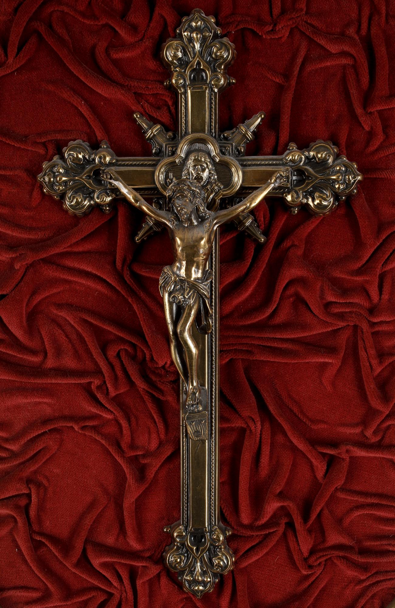 KRUCIFIX, mässing, 1900-talets första hälft.