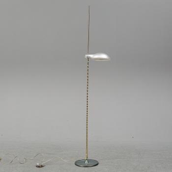 JASPER MORRISON, golvlampa, "Luxmaster F", för FLOS, 2000.