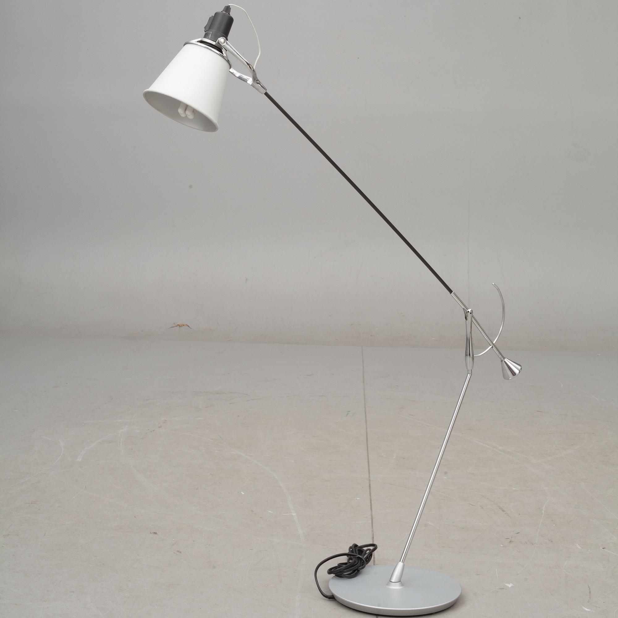 SKRIVBORDSLAMPA, Hydra Tavolo, Carlo Farcolini för Nemo Cassina.