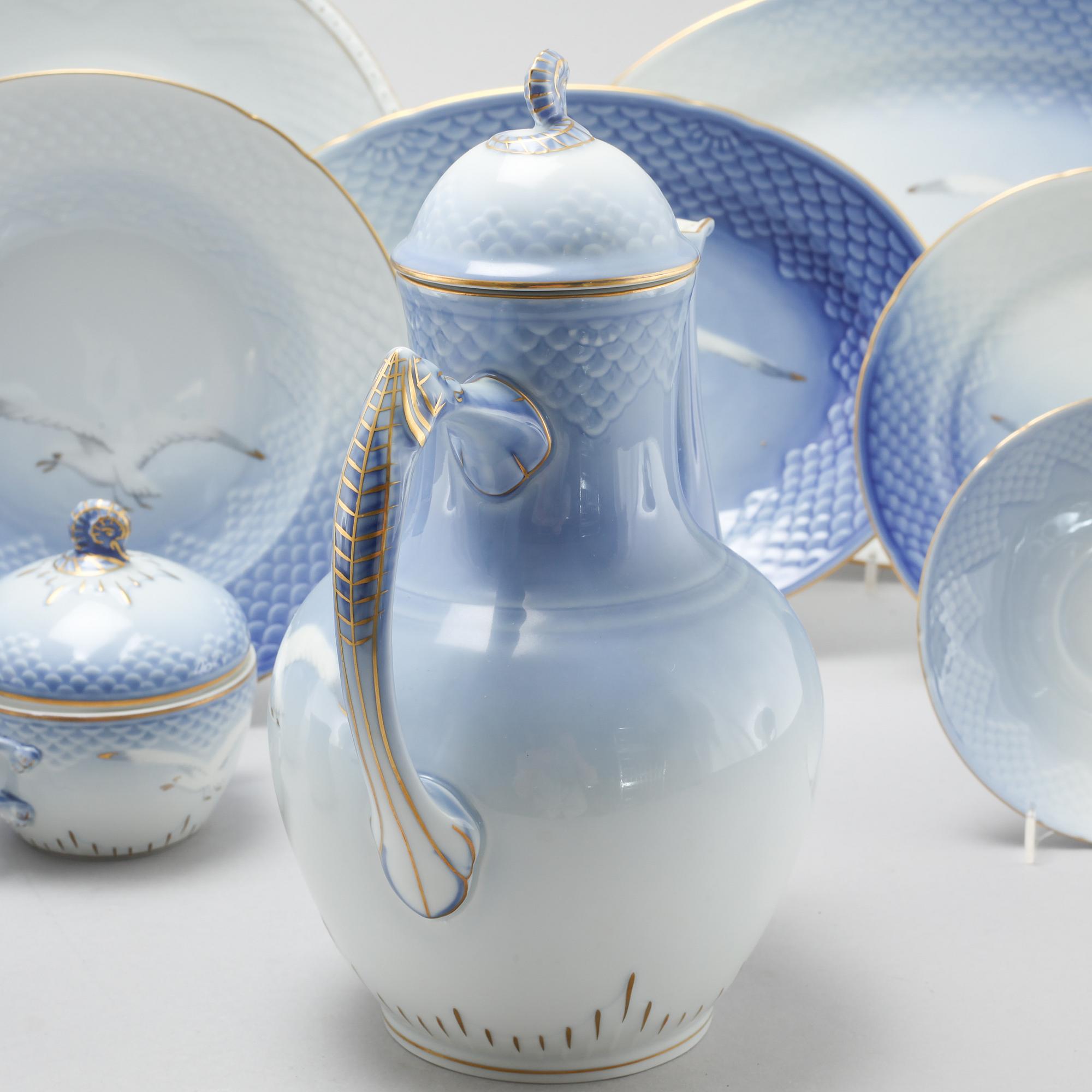 A porcelian set table ware of 57 pcs, Bing & Gröndahl, from the latter half of the 20th century.