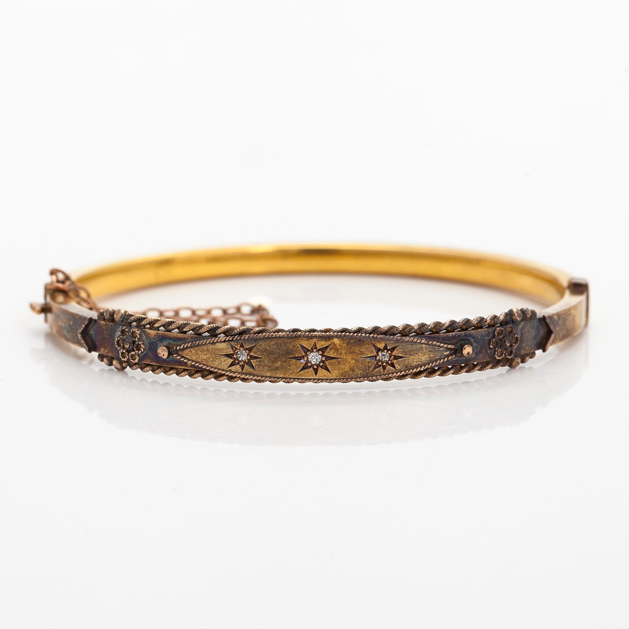 Bracelet, 8/8 cut diamonds, 15K gold, late 19th century.