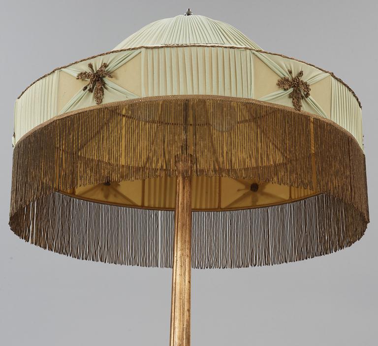 GOLVLAMPA, empirestil, 1900-talets första hälft.