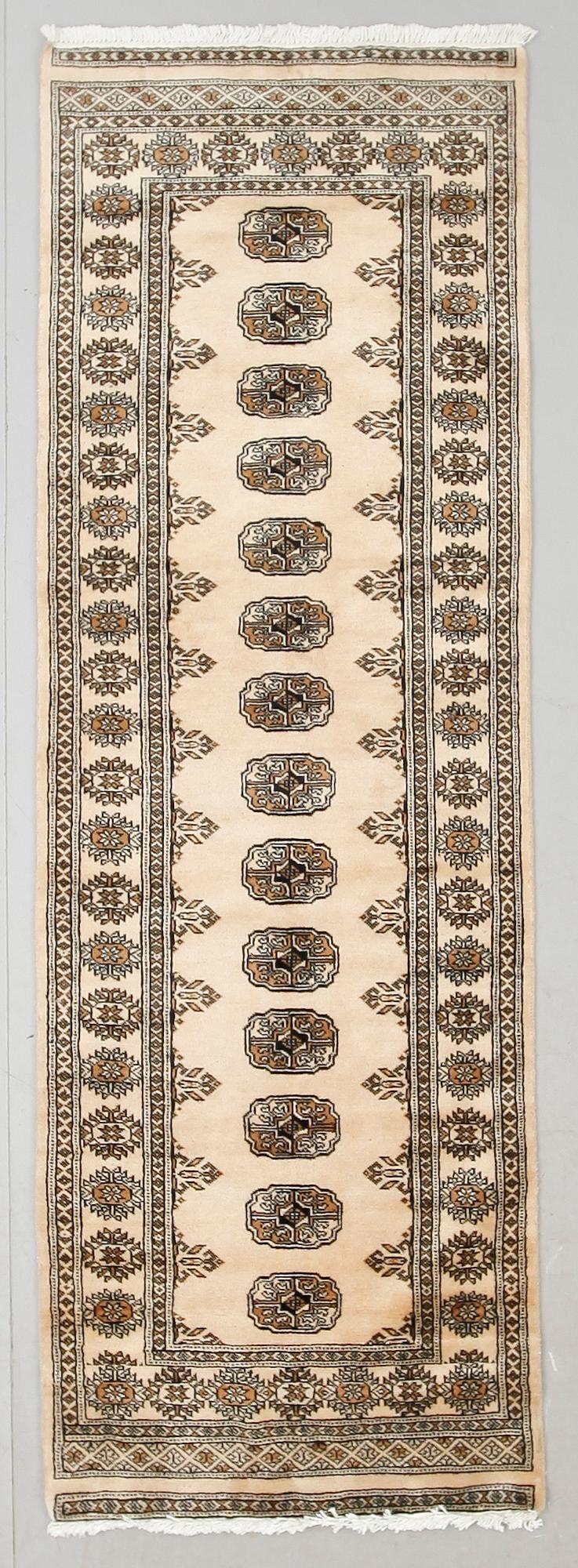 MATTA, Karachi, ca 235 x 79 cm.