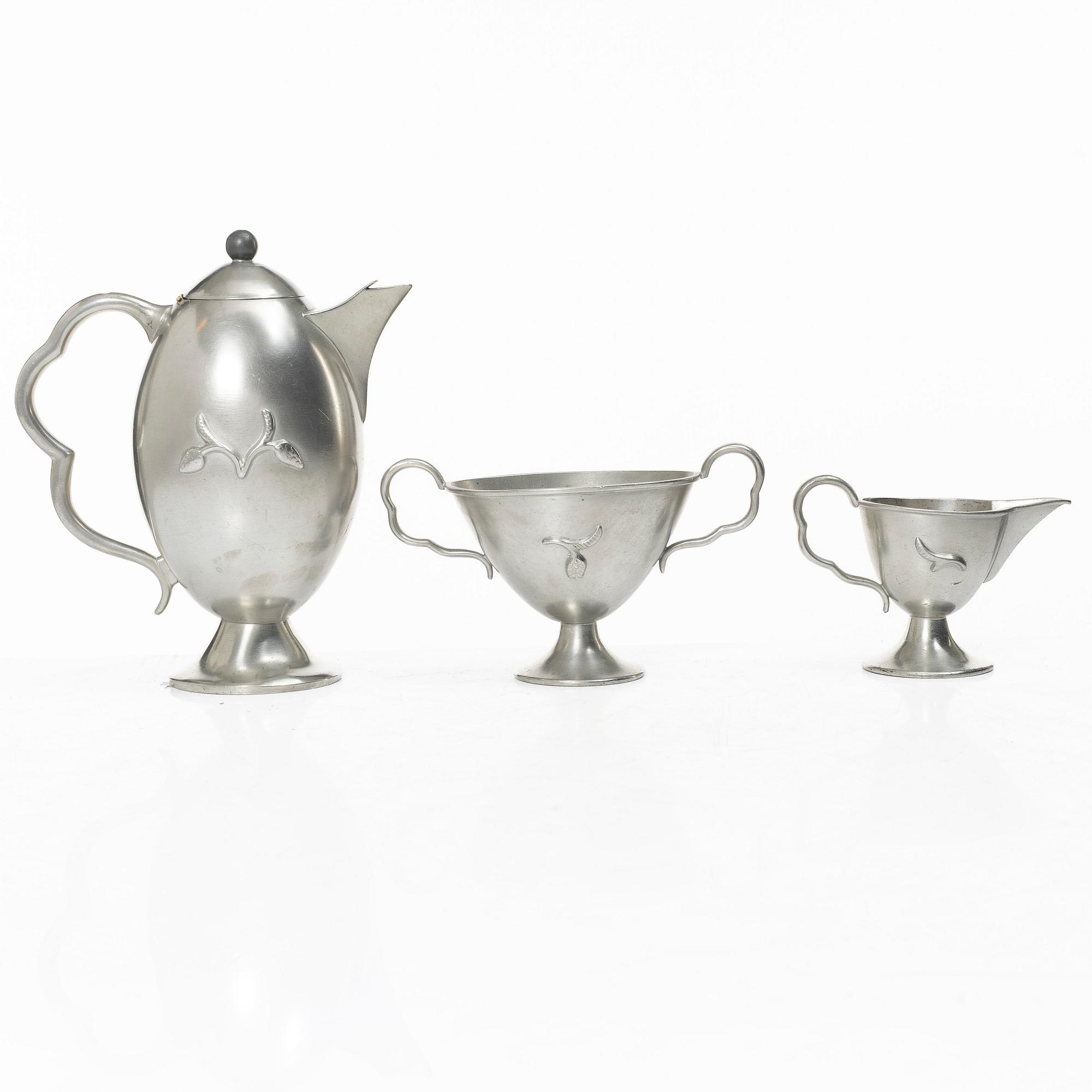 Firma Svenskt Tenn, A pewter coffee service, Stockholm 1927-1931 (3 pieces).