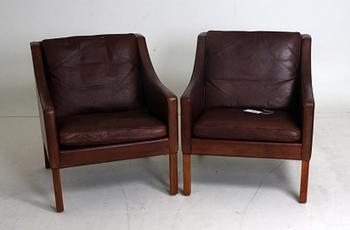 FÅTÖLJ, ett par. Börje Mogensen, modell 2207.