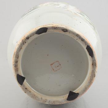 A porcelain floor vase, China, 20th century.