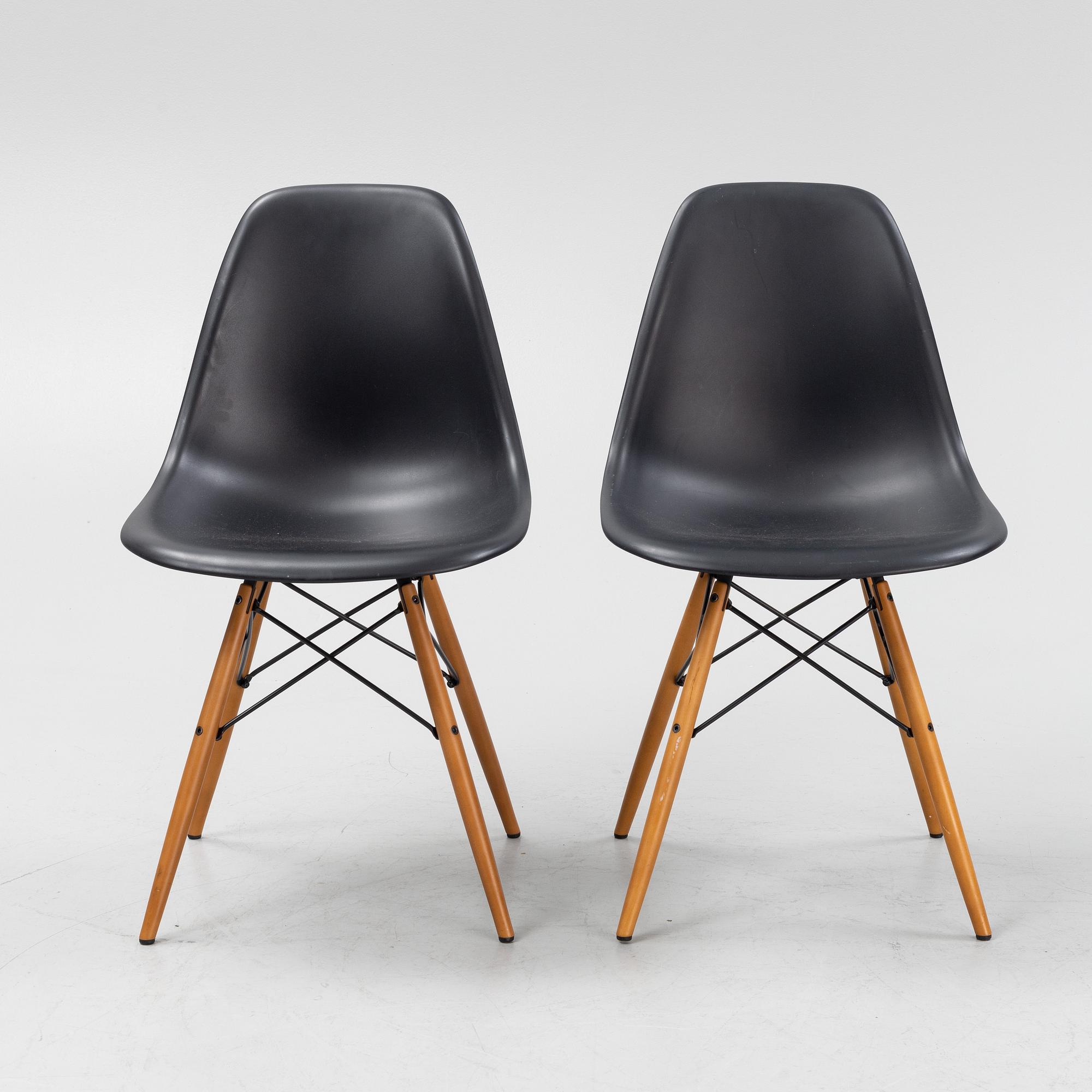 Charles & Ray Eames, stolar, ett par, "Plastic chair DSW", Charles & Ray Eames, Vitra, 2016.