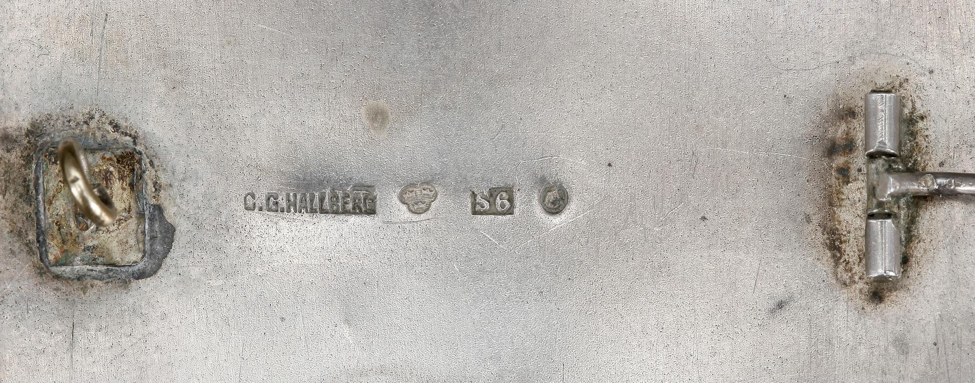 DRÄKTSMYCKE, silver, 1896, CG Hallberg, tot vikt 88 gram.