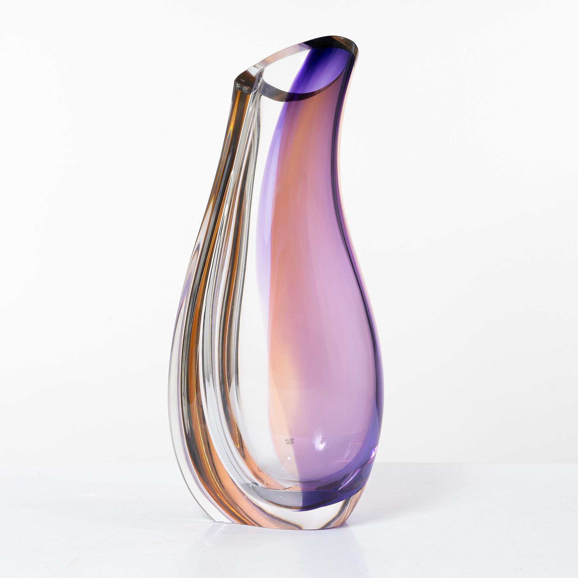 Göran Wärff, Vase, glass, "Orchid", Kosta Boda.