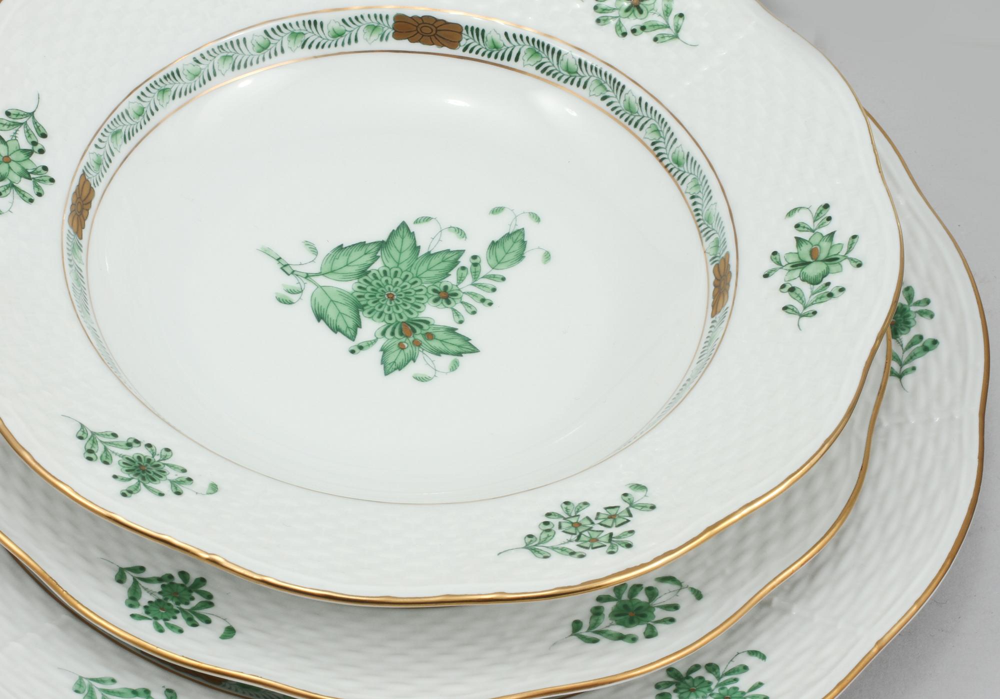 SERVISDELAR, 65 st, porslin, Herend, Ungern, 1900-talets andra hälft.