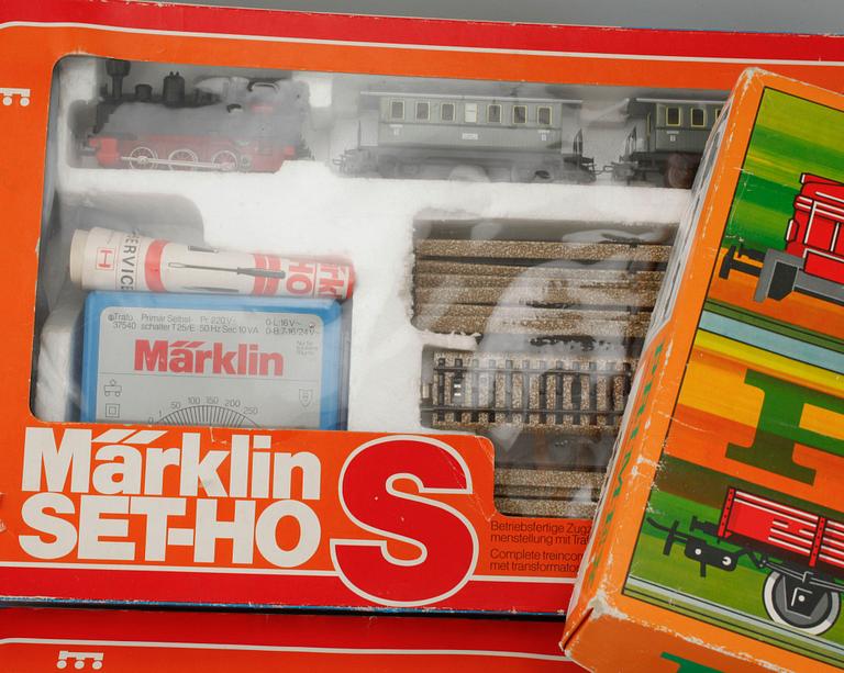 A lot of Märklin train parts, second half of the 20th century.