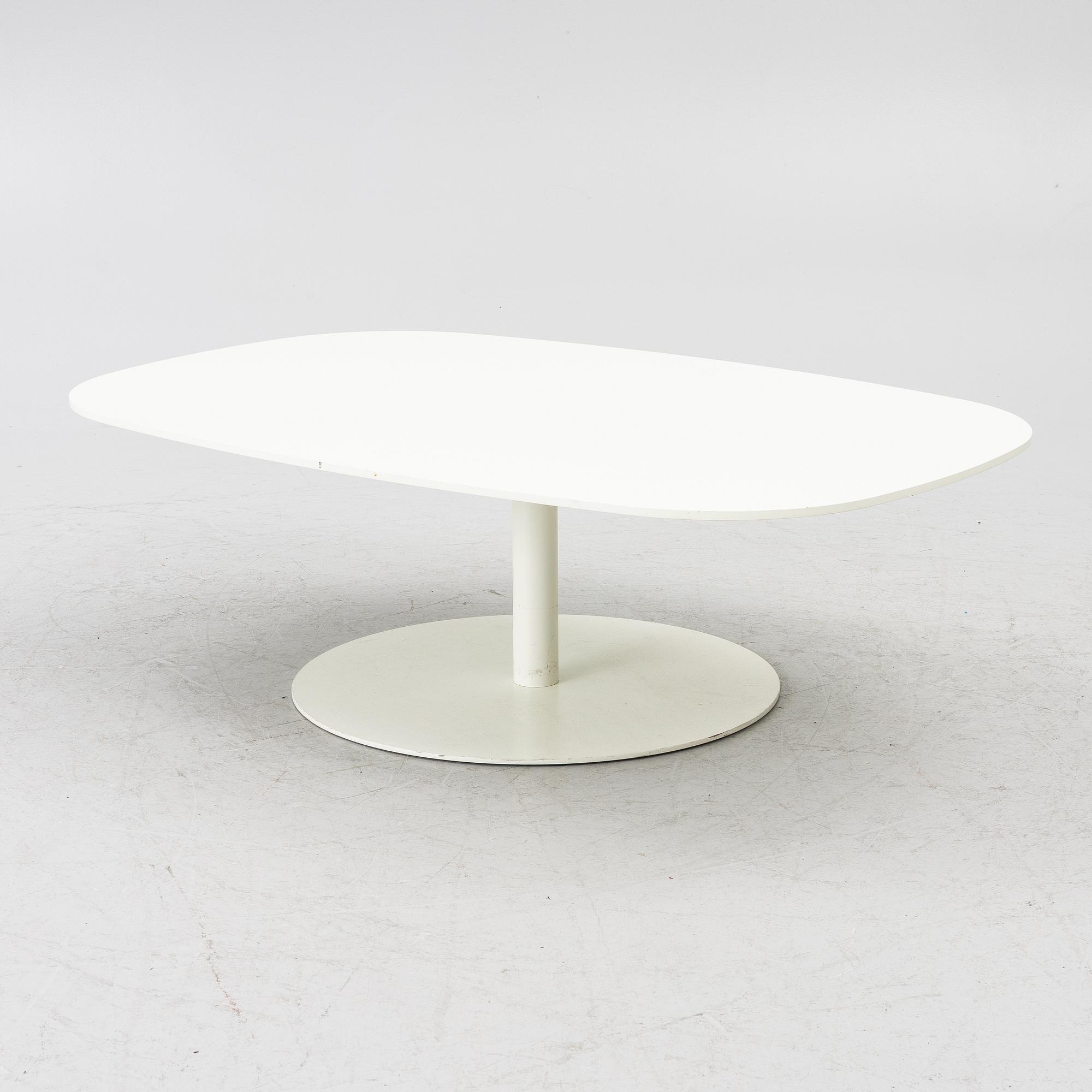 Piero Lissoni, Coffee table, Fritz Hansen, 2006.