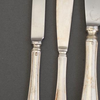 94 pcs of silver flatware, model 'Svensk spets', including GAB, 1910s.