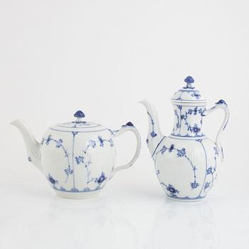 A 38-piece Riffle "Musselmalet" tea and coffee service, Royal Copenhagen, Denmark.