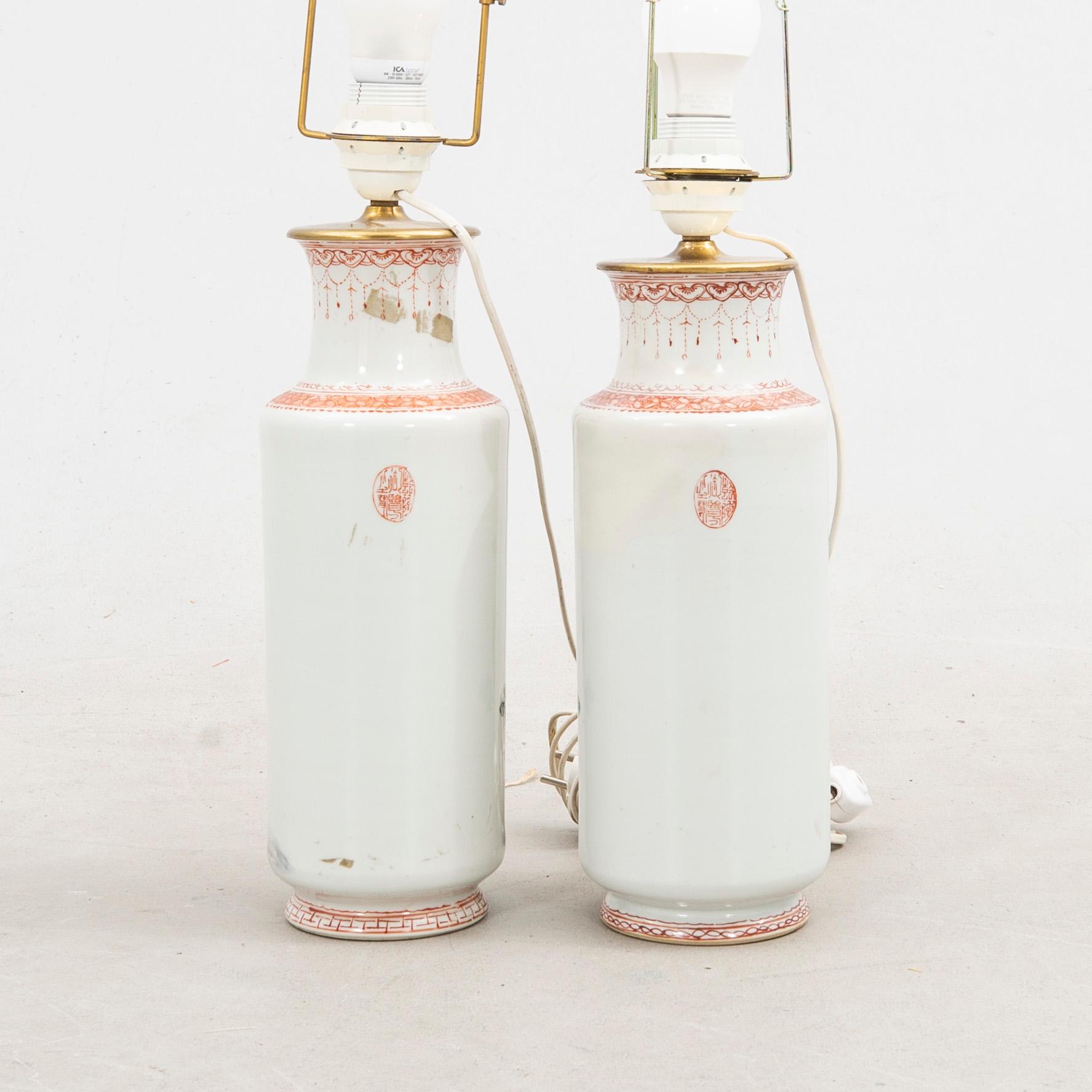 Bordslampor ett par, Kina, 1900-tal.