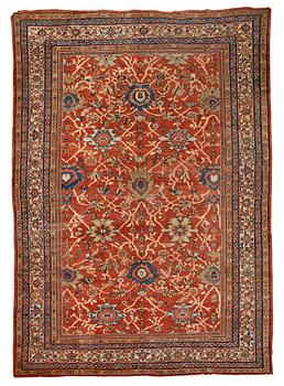 310. Matto, an antique Mahal, Ziegler pattern, ca 371,5-374,5 x 265-266 cm (as well as a little flat weave at one end).