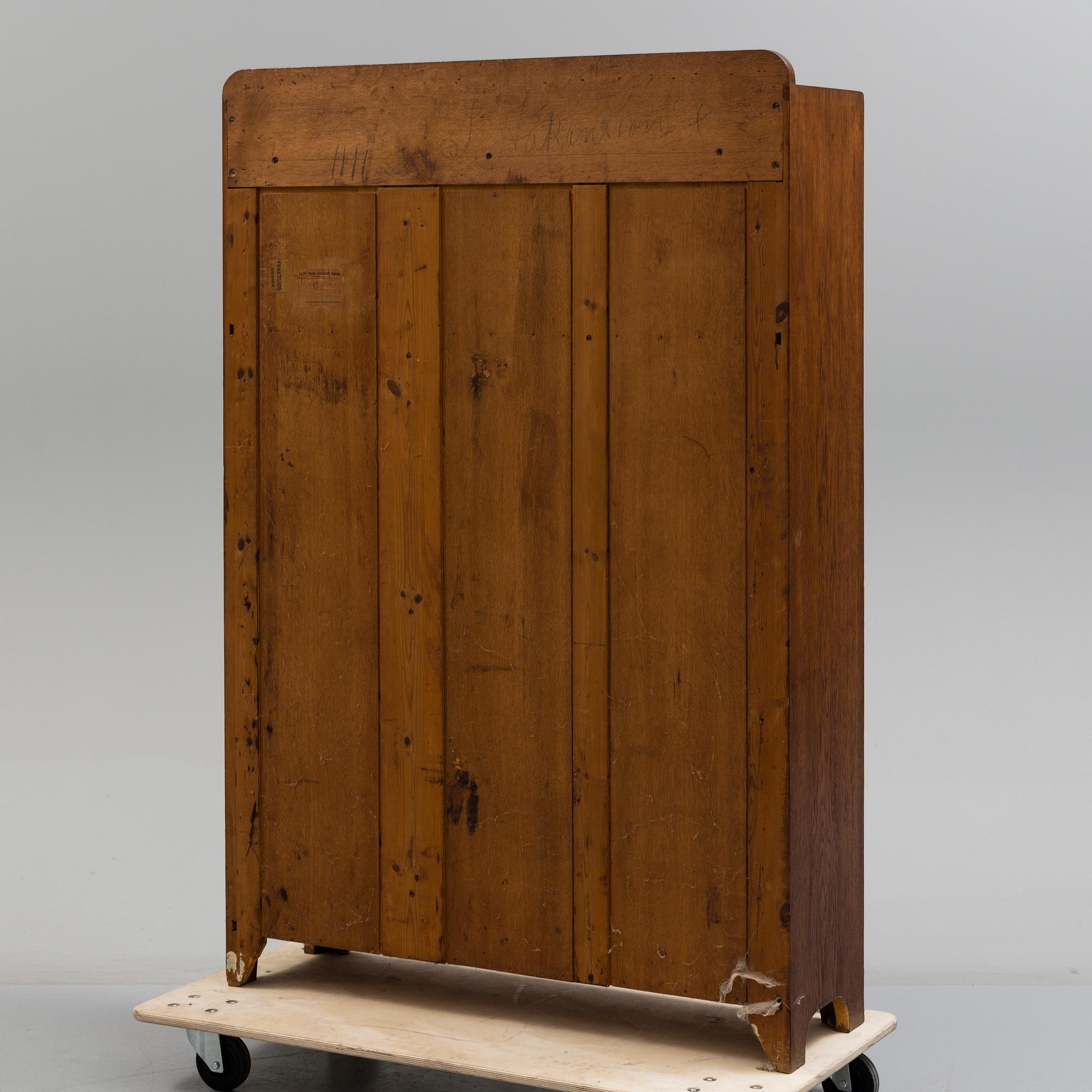 A early 20th century Jugend Cabinet veneered with oak.